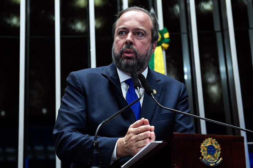 MME vai abrir consulta pública sobre leilão de baterias 'nos próximos dias' MME vai abrir consulta pública sobre leilão de baterias 'nos próximos dias'