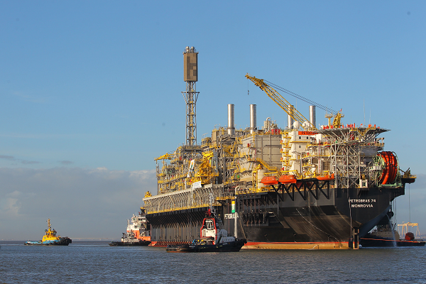 Navio-Plataforma-FPSO-oleo-e-Gas-P-74-Producao-de-petroleo-Foto-Divulgacao-Petrobras Navio-Plataforma-FPSO-oleo-e-Gas-P-74-Producao-de-petroleo-Foto-Divulgacao-Petrobras